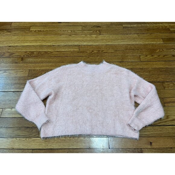 BCBGeneration Women's Pink Fuzzy Soft Sweater Size Small Oversized Fit - Picture 1 of 4